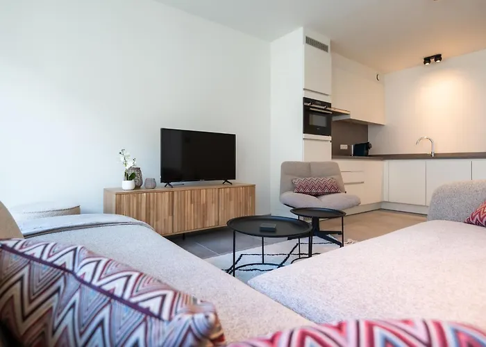 Wonderful New Apartment By The Beach